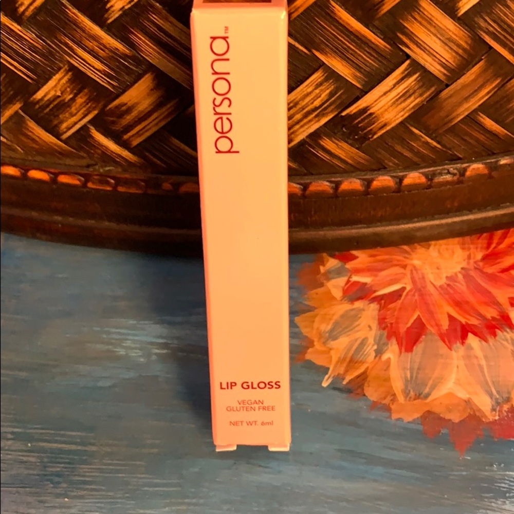 Persona, lip gloss